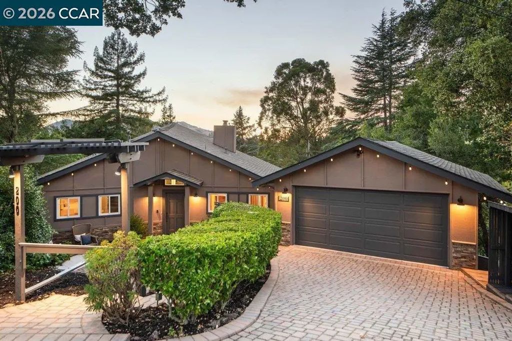 200 Longview Ter, Orinda