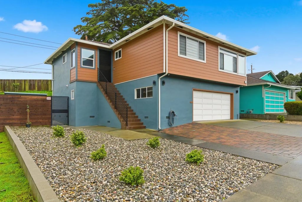 445 Mariposa Drive, South San Francisco