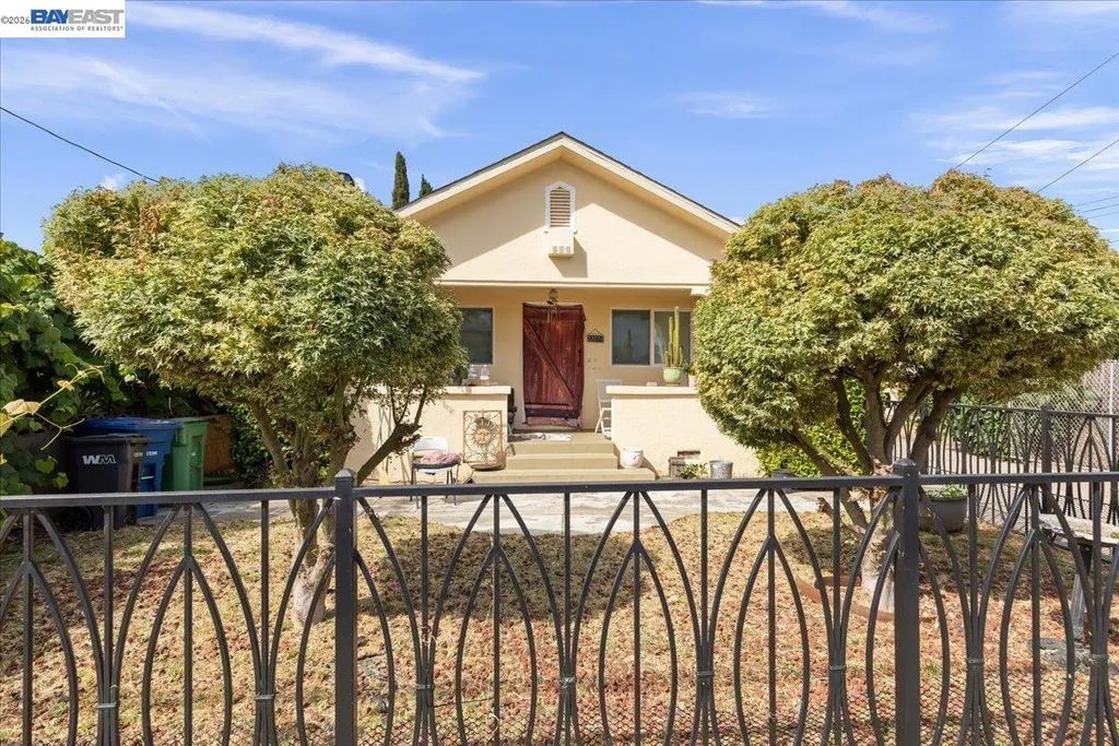 22071 Montgomery St, Hayward