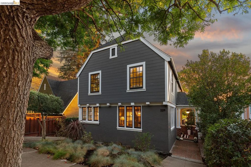 229 Carmel Ave, Piedmont