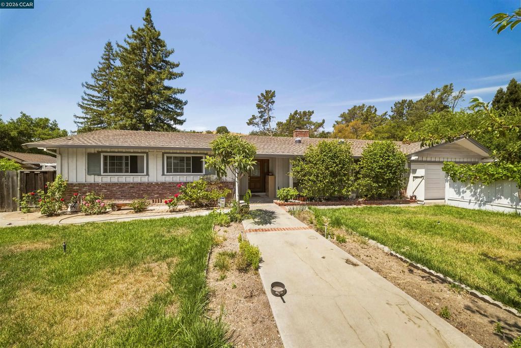 732 Moraga Rd, Moraga
