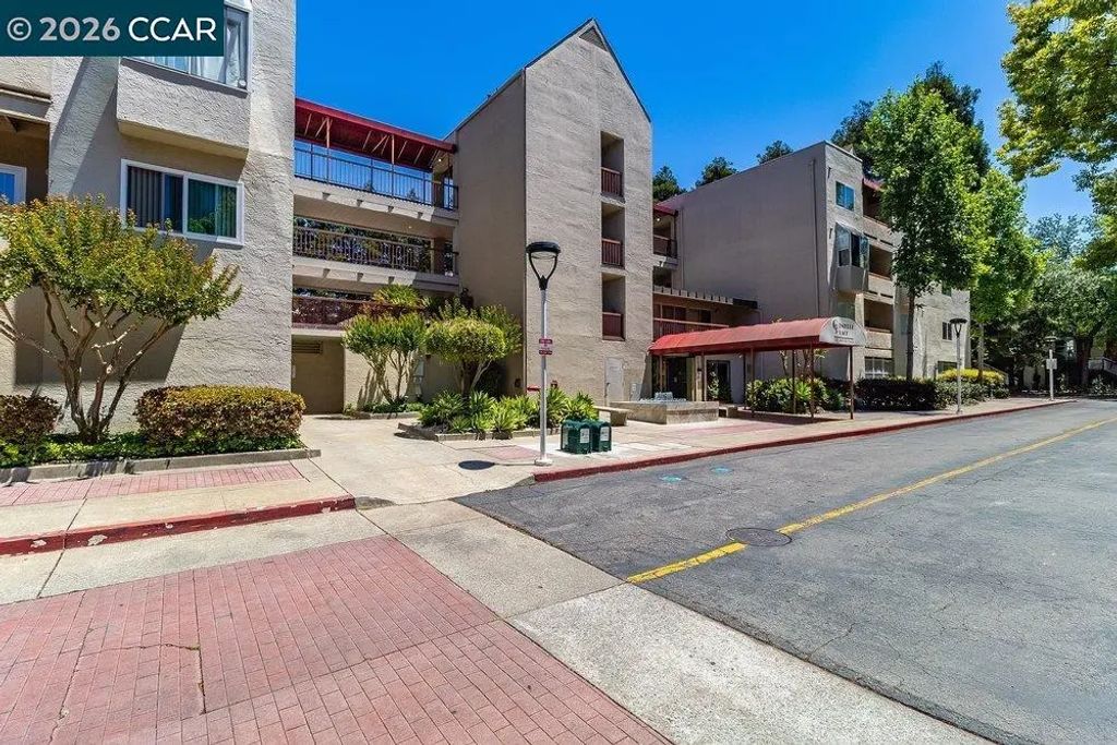 3173 Wayside Plaza 301, Walnut Creek