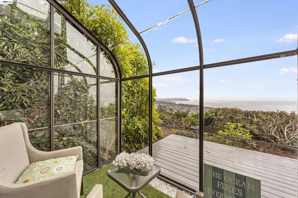 262 Beachview Ave 4, Pacifica