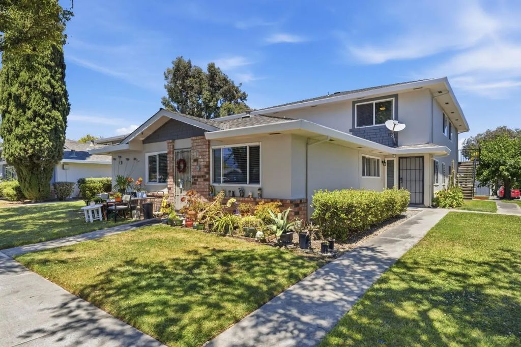 343 Blossom Hill Road 2, San Jose