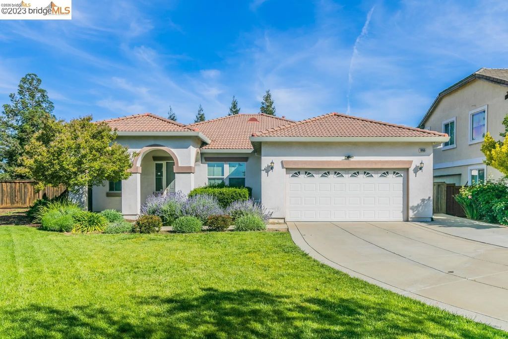 1055 Meadow Brook Court, Brentwood