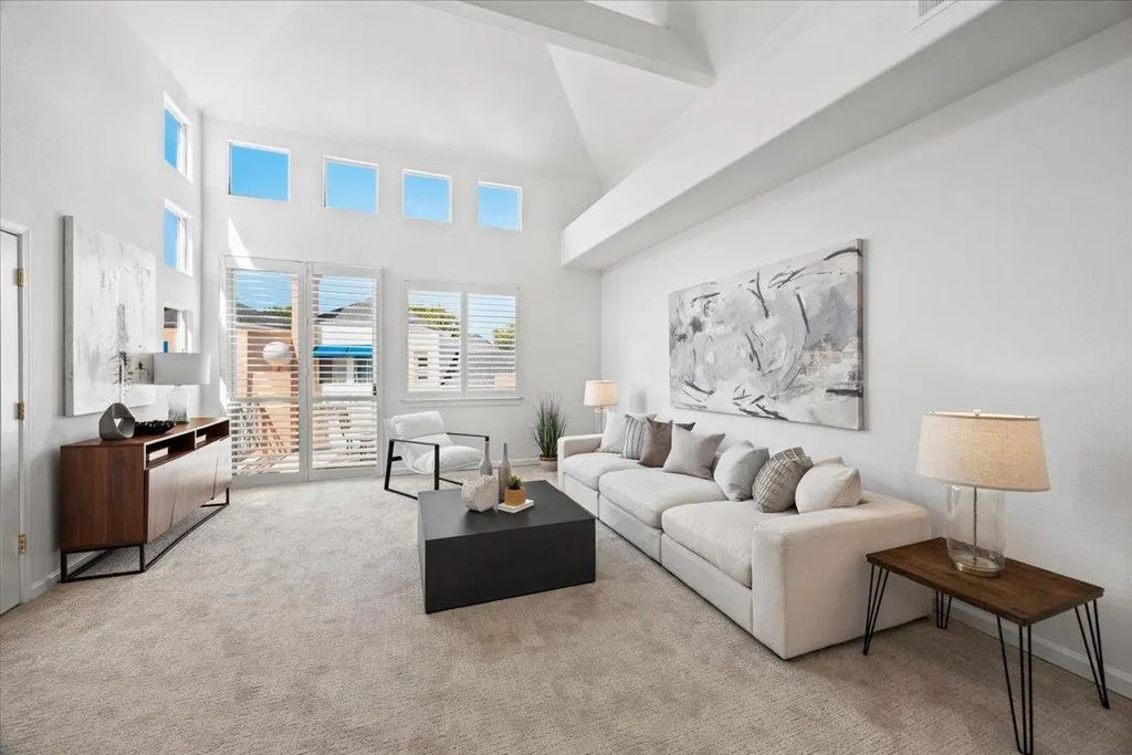799 Lakeshore Drive, Redwood City