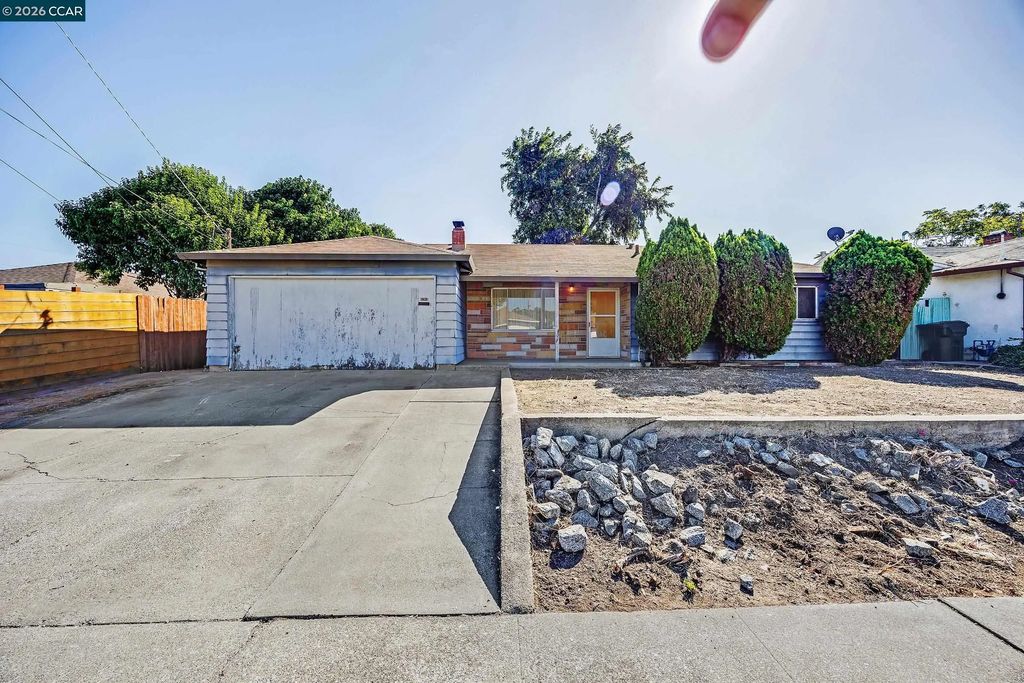 1909 Dennis Dr, Antioch