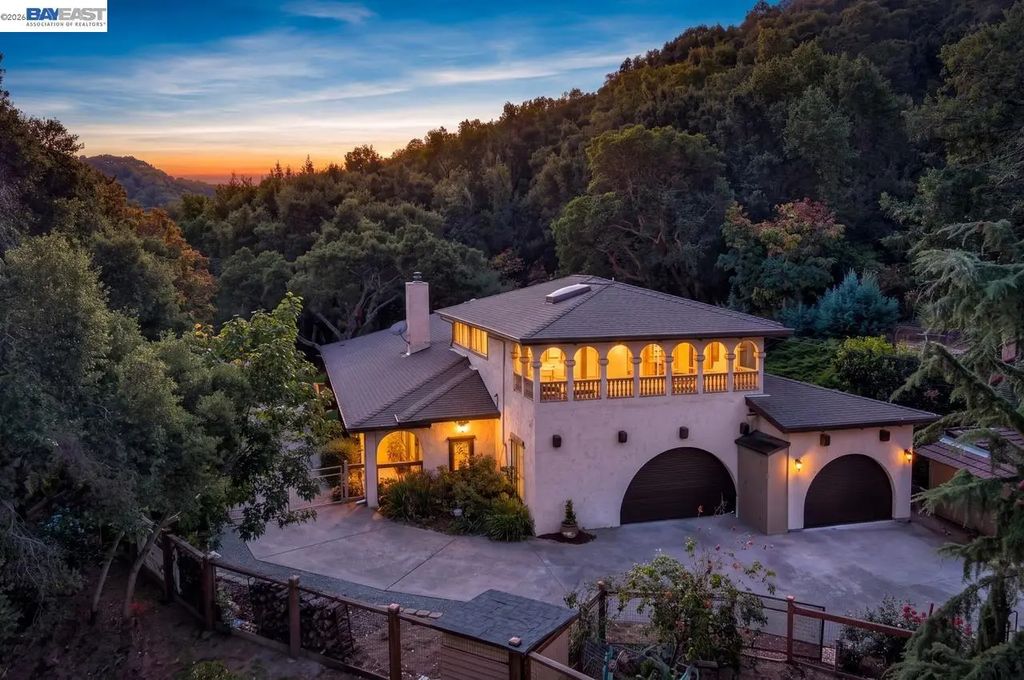35575 Palomares Rd, Castro Valley
