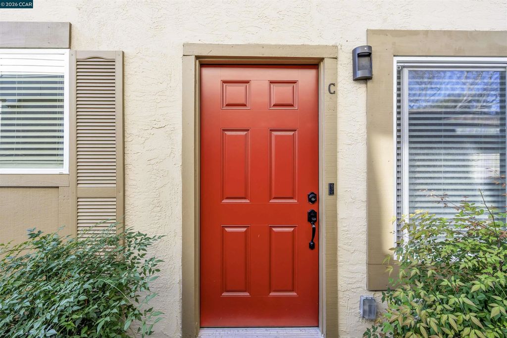 2593 El Portal Dr. C, San Pablo