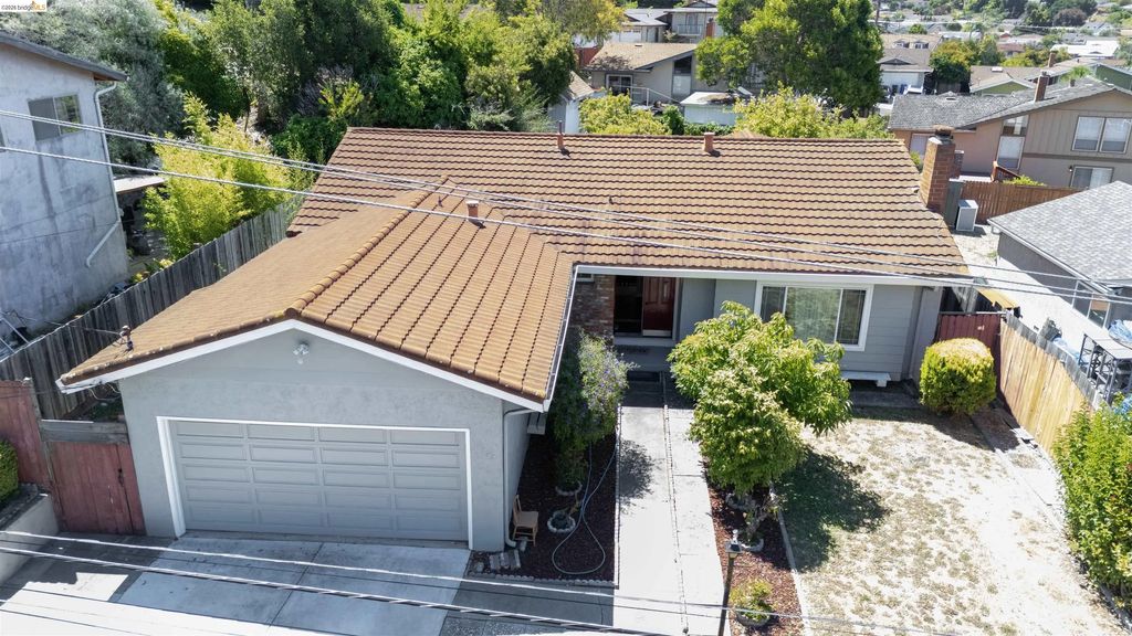 767 Marlesta Rd, Pinole