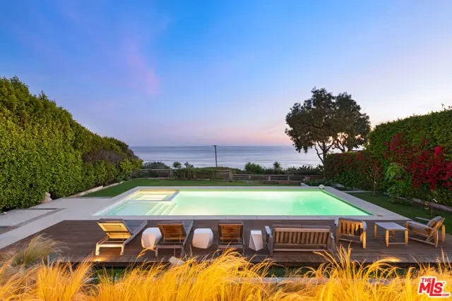 6453 Guernsey Avenue, Malibu
