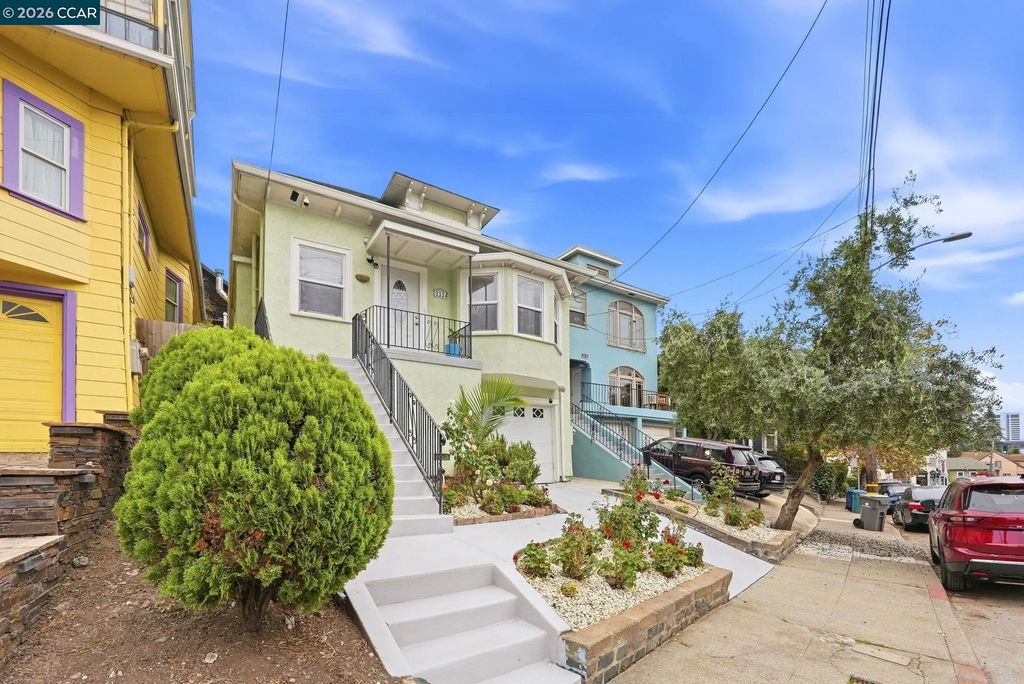 3334 Harrison St, Oakland