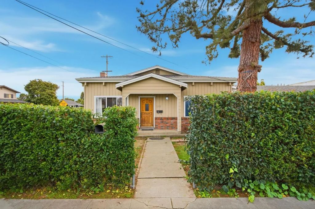 344 Buckeye Street, Redwood City