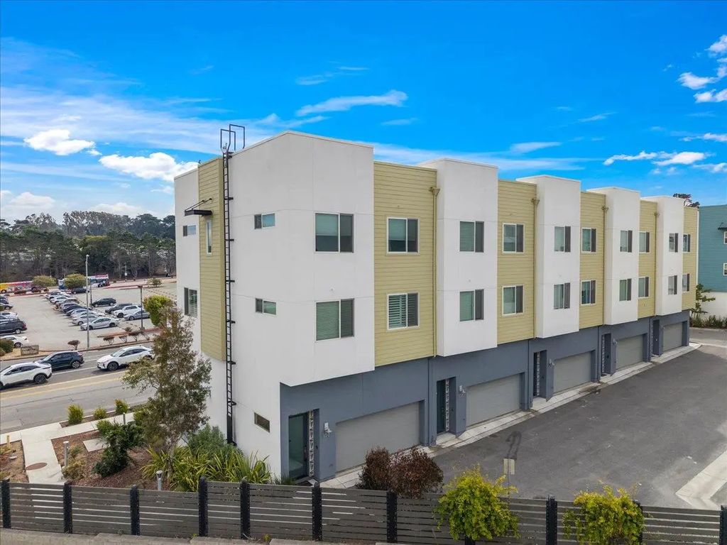 158 Mabuhay Way, Daly City