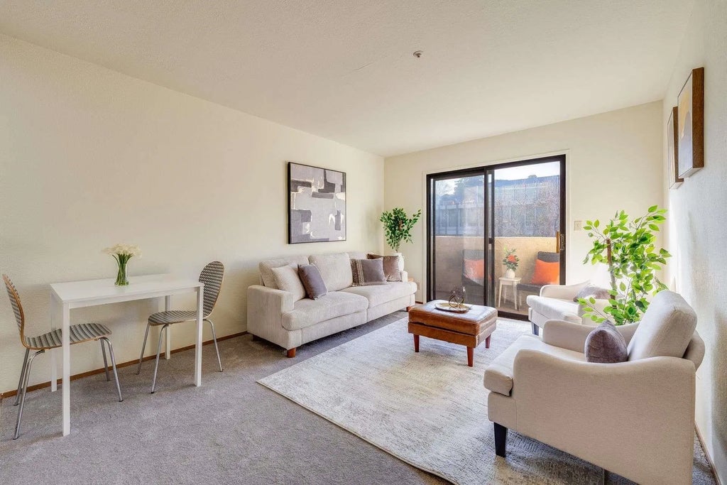 3648 Grand Ave 5, Oakland