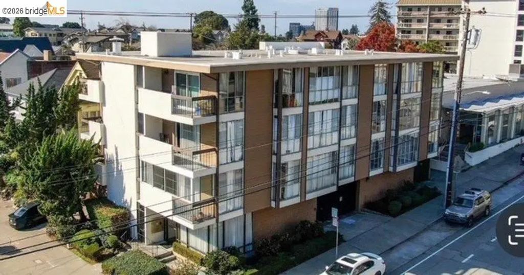 4099 Howe St 102, Oakland