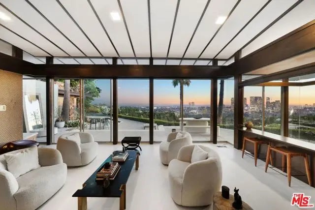 1760 Carla, Beverly Hills