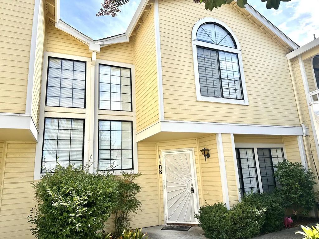 1108 Devonwood, Hercules