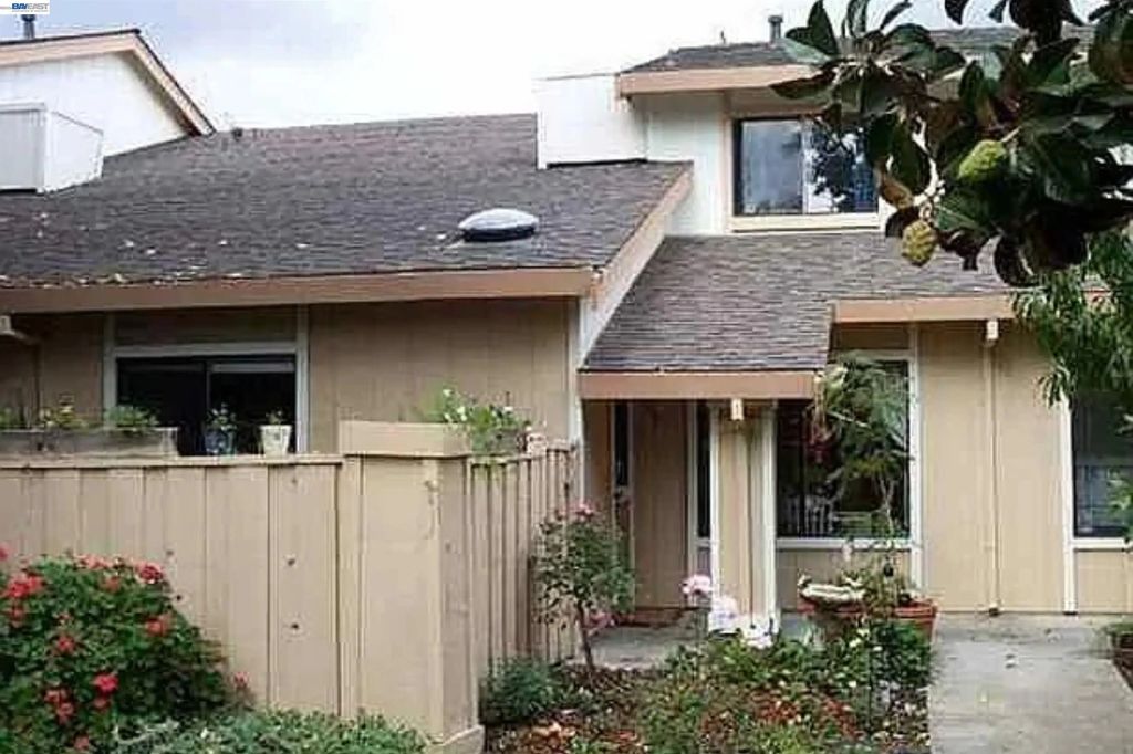 608 Morgan Cmn, Livermore