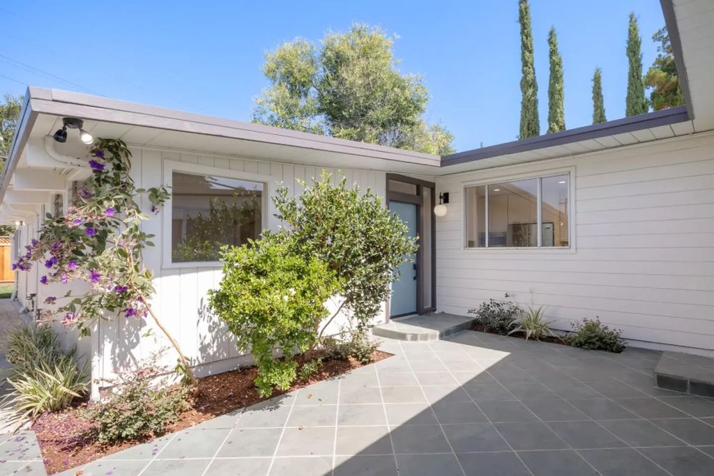 290 W Charleston Road, Palo Alto