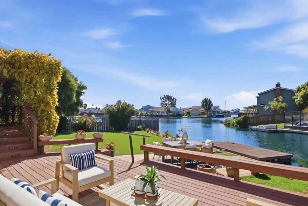 798 Widgeon Street, Foster City