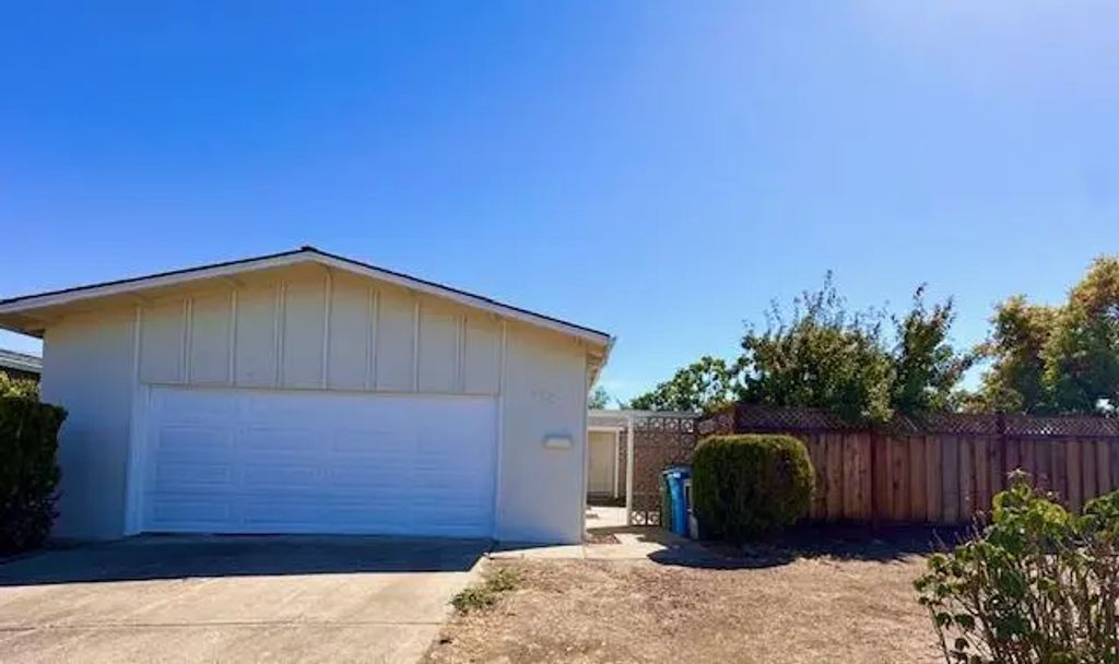 898 Brent Drive, Cupertino
