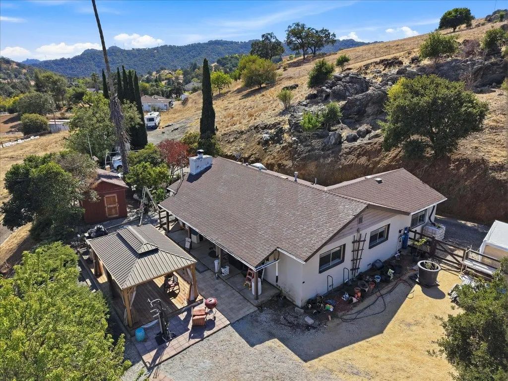 16155 De Witt, Morgan Hill