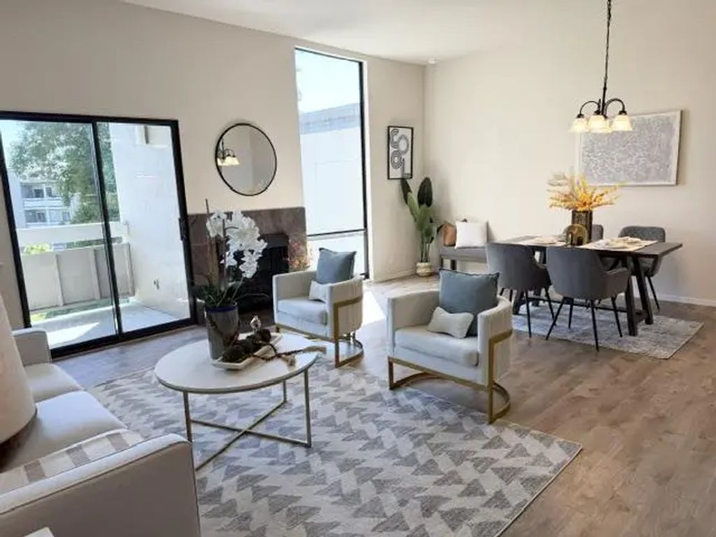 1170 Foster City Boulevard 303, Foster City