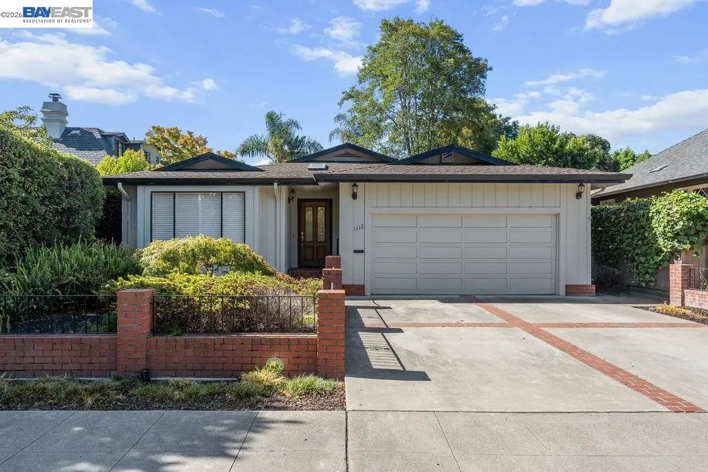 1112 San Antonio Ave, Alameda