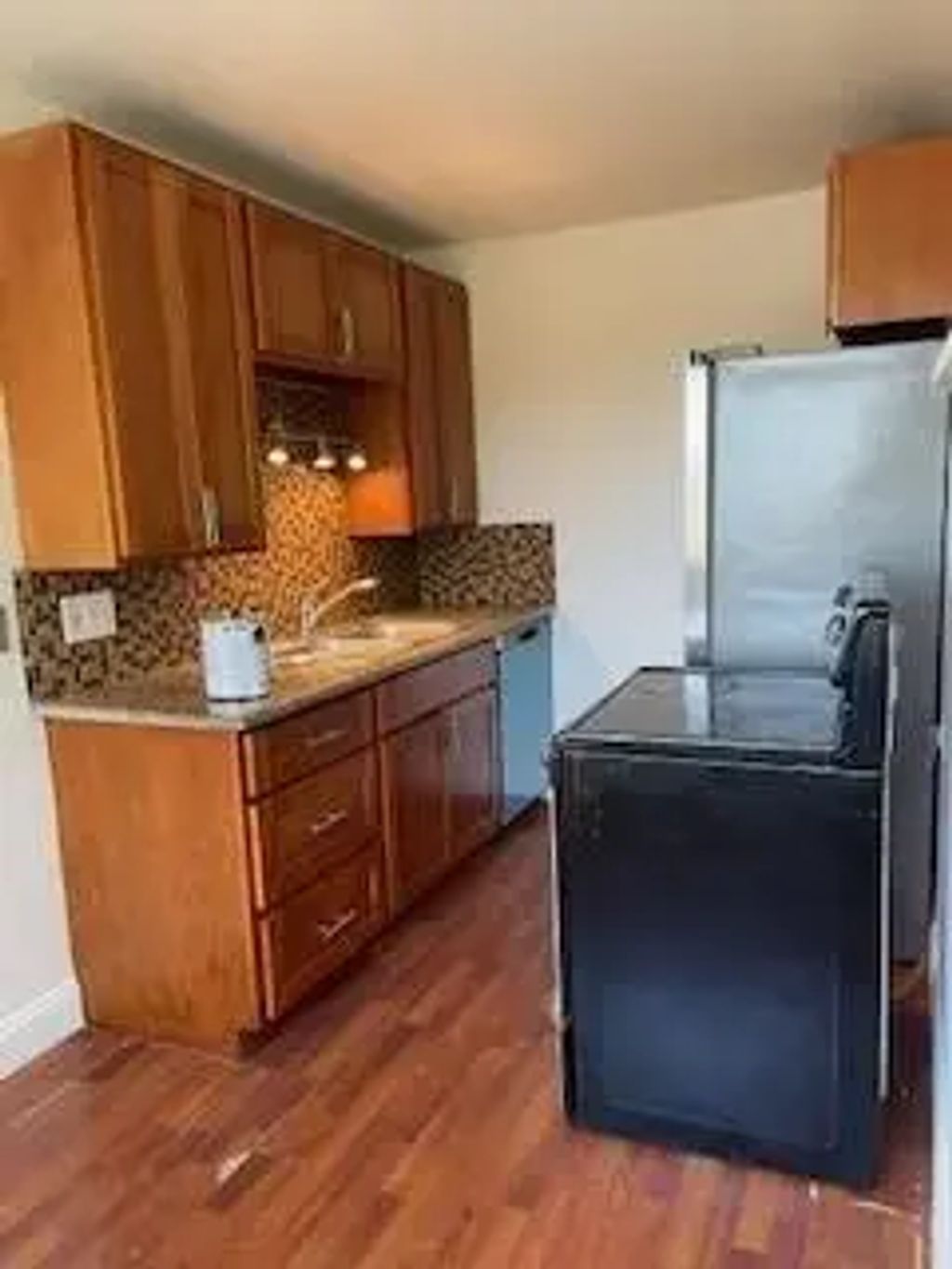 78 E 39th Avenue 11, San Mateo