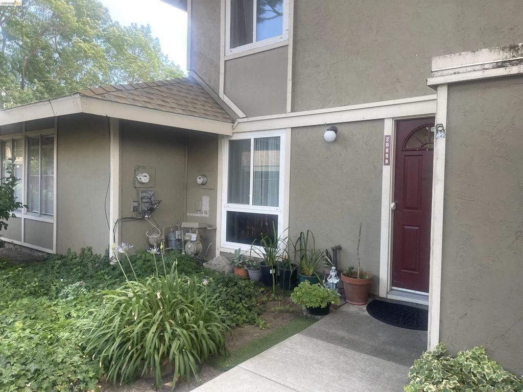2089 Olivera Rd B, Concord