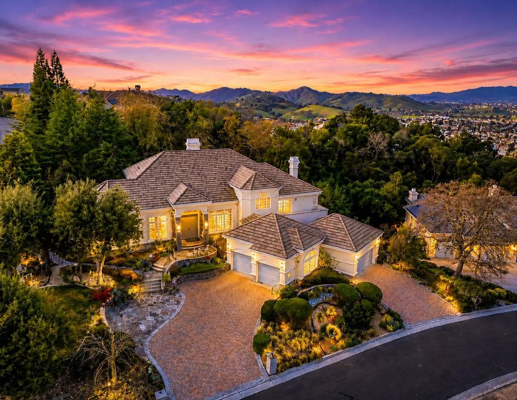 8451 Goldenrod Circle, Gilroy