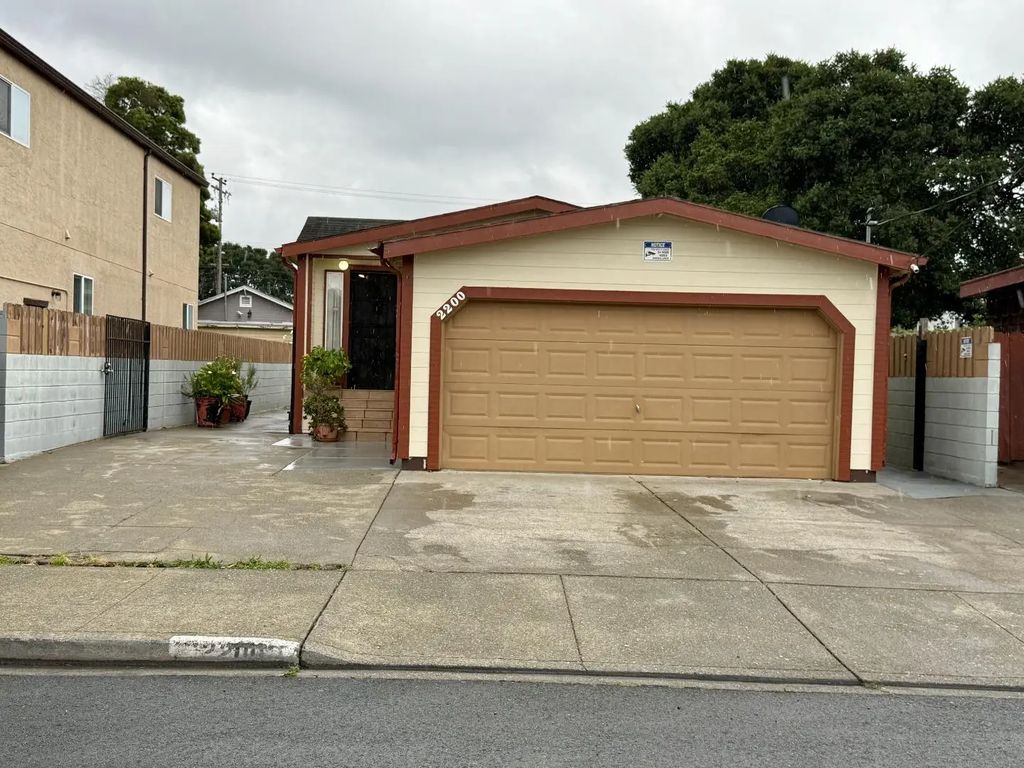 2200 Sutter Avenue, San Pablo