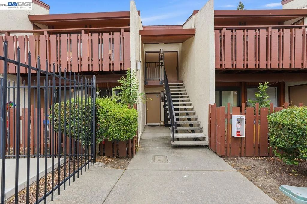 38684 Country Ter, Fremont