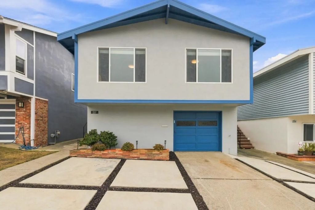 217 Del Prado Drive, Daly City