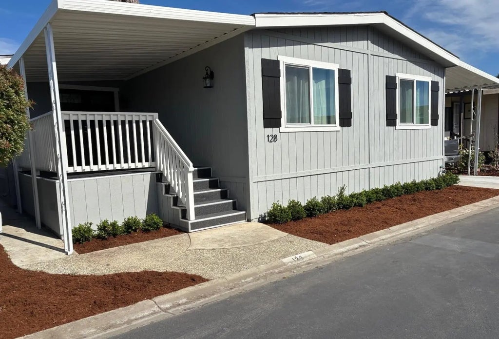 128 Chateau La Salle Drive 128, San Jose