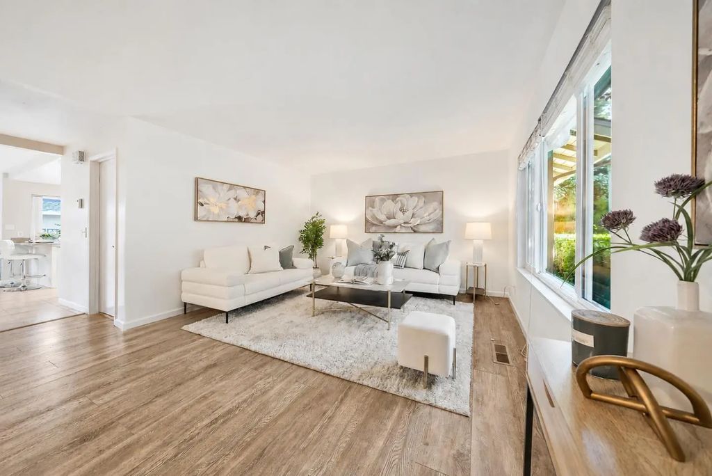 10019 Dove Oak Court, Cupertino