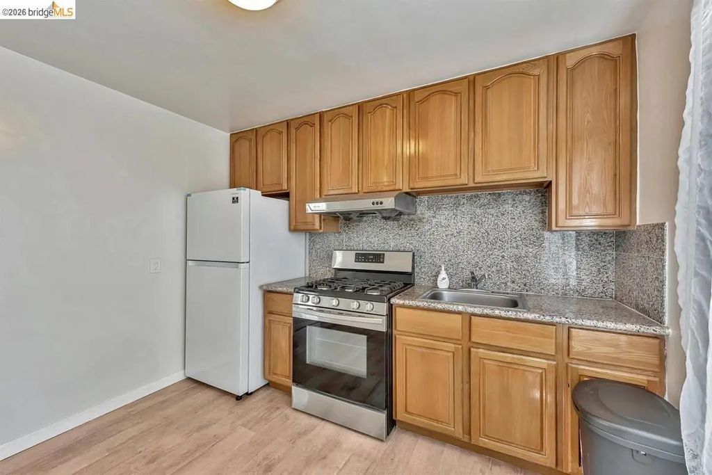 1715 9th Ave Unit C, Oakland