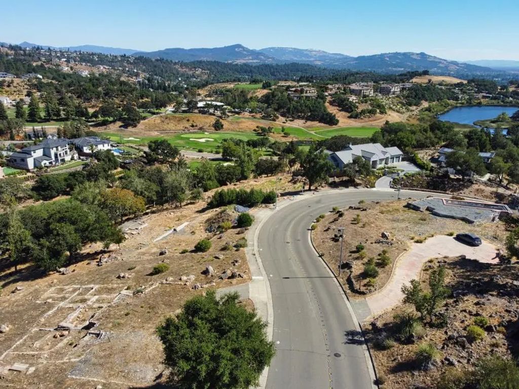3776 Skyfarm Drive, Santa Rosa