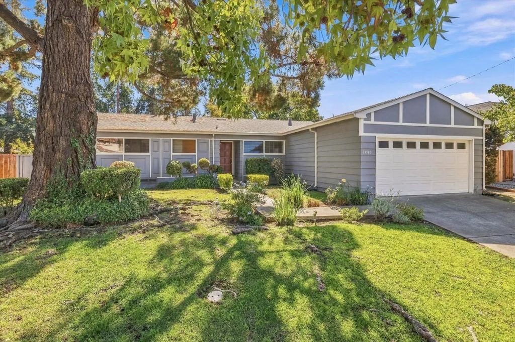 19960 Pear Tree Lane, Cupertino