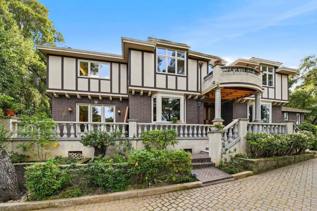 27994 Via Ventana Way, Los Altos