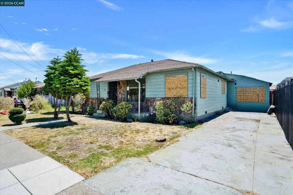226 Tunis Rd, Oakland