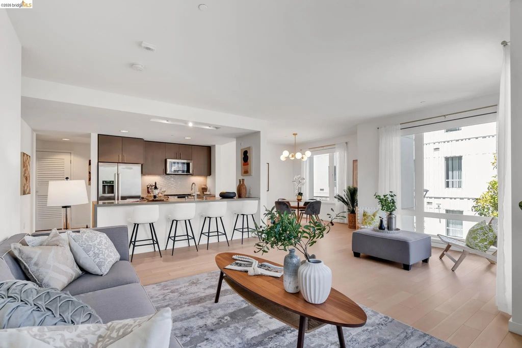 51 Innes Ct 204, San Francisco