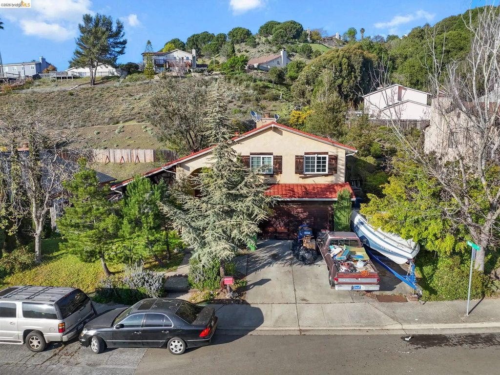 28174 Dobbel Ave, Hayward