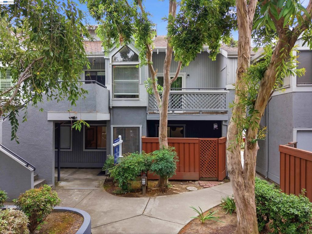 4664 Devonshire Cmn, Fremont