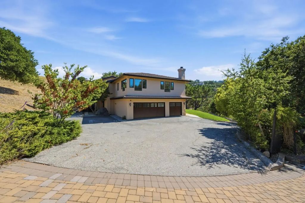 28505 Matadero Creek Lane, Los Altos Hills
