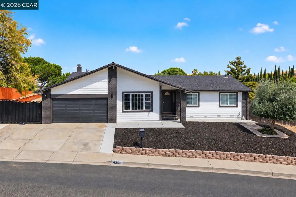 4295 Suzanne Dr, Pittsburg