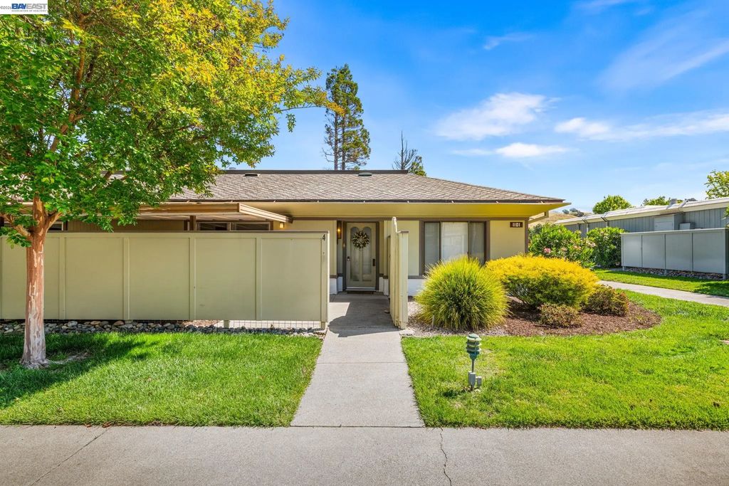 1101 Fairlawn Ct 4, Walnut Creek