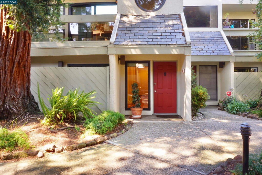 190 Cleaveland Rd 12, Pleasant Hill