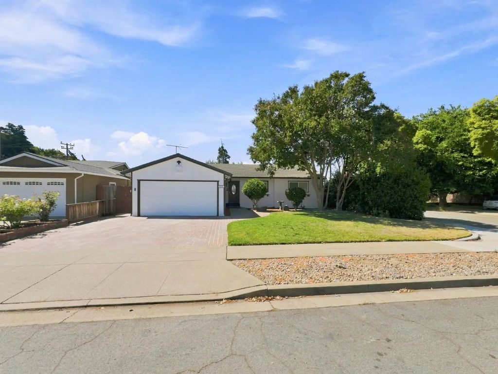 36311 Alicante Avenue, Fremont